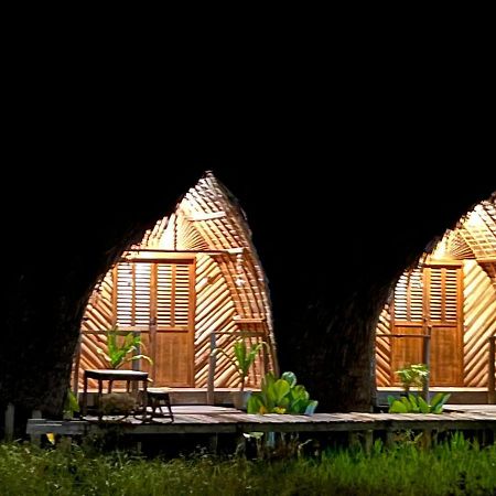 Palayan Paradise Huts 圣维森特 外观 照片