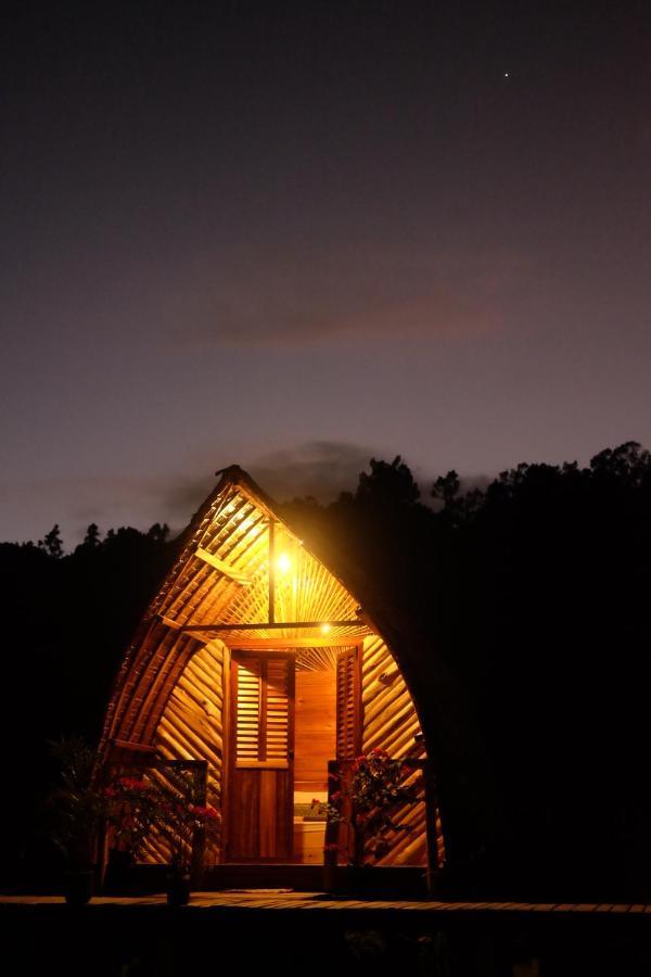 Palayan Paradise Huts 圣维森特 外观 照片
