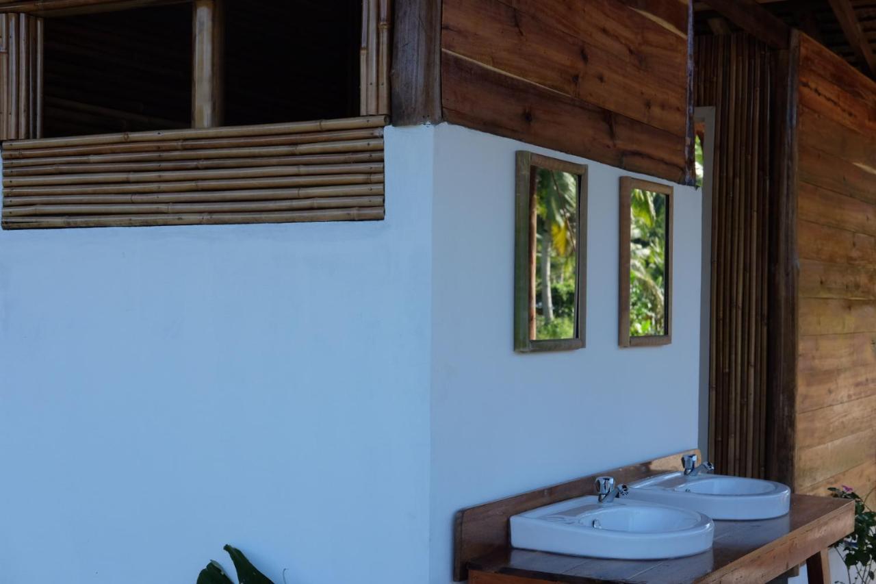Palayan Paradise Huts 圣维森特 外观 照片