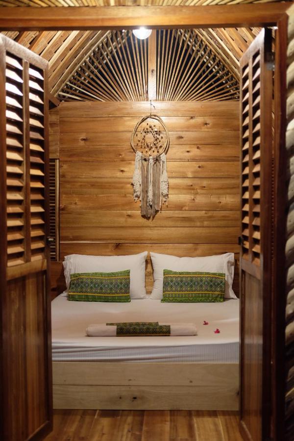 Palayan Paradise Huts 圣维森特 外观 照片